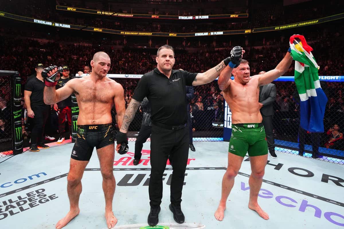 UFC 297: ¡Dricus Du Plessis Nuevo Campeón de Peso Medio Por decisión dividida!¡Raquel Pennington Nueva Campeona de Peso Gallo Femenino!